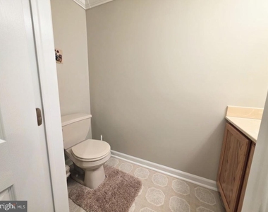 451 Glenn Rose Circle - Photo Thumbnail 21