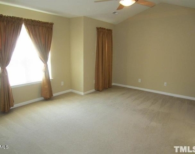 223 Churchview Street - Photo Thumbnail 4