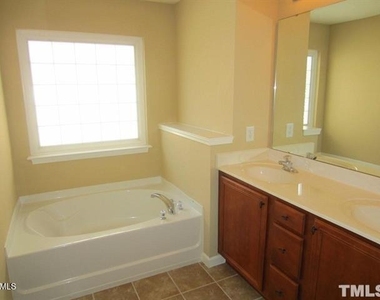 223 Churchview Street - Photo Thumbnail 7