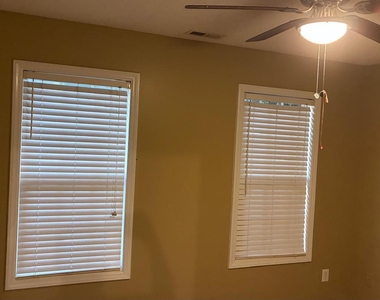 3200 Cregler Drive - Photo Thumbnail 3