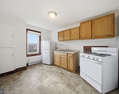 600 Main Road - Photo Thumbnail 7