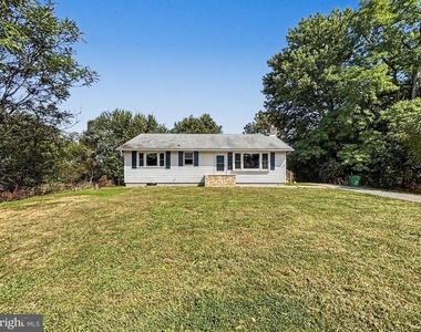 4615 Lincoln Way E - Photo Thumbnail 19