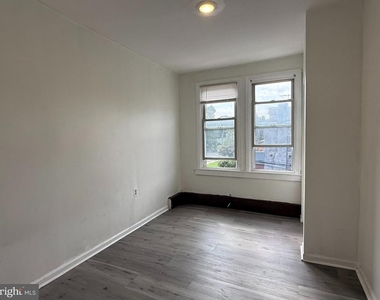 1300 Main Street - Photo Thumbnail 12