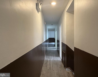 1300 Main Street - Photo Thumbnail 6