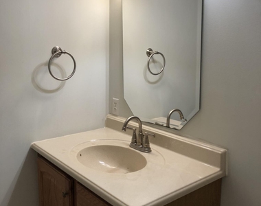 205 Electra Drive - Photo Thumbnail 7