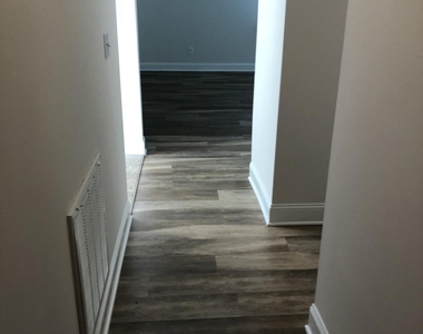 205 Electra Drive - Photo Thumbnail 10