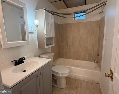 39 Walnut Street - Photo Thumbnail 10