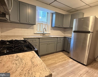 39 Walnut Street - Photo Thumbnail 6