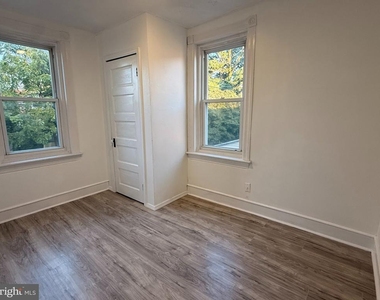 39 Walnut Street - Photo Thumbnail 11