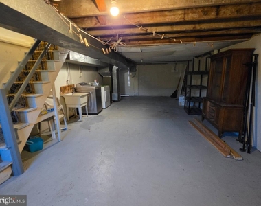 615 W 14th Street - Photo Thumbnail 16
