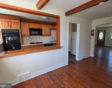615 W 14th Street - Photo Thumbnail 7