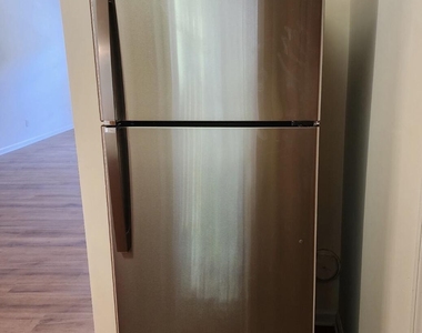 1725 Tw Alexander Drive - Photo Thumbnail 4
