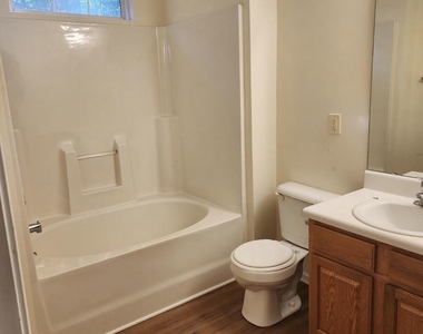 1725 Tw Alexander Drive - Photo Thumbnail 8