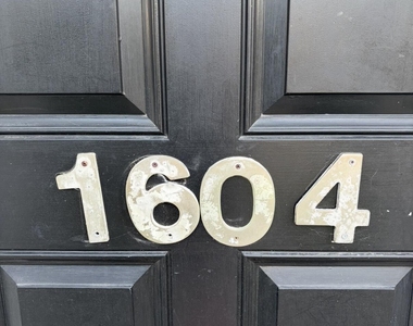 1725 Tw Alexander Drive - Photo Thumbnail 2