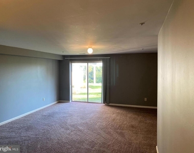 309 Huntington Court - Photo Thumbnail 18