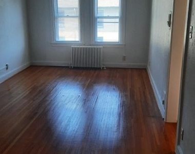 12 S Filbert Street - Photo Thumbnail 3