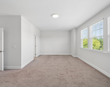 1306 Farm Pond Trail - Photo Thumbnail 27