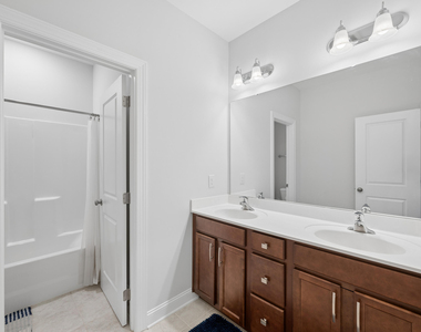1306 Farm Pond Trail - Photo Thumbnail 25
