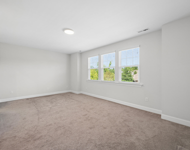 1306 Farm Pond Trail - Photo Thumbnail 26