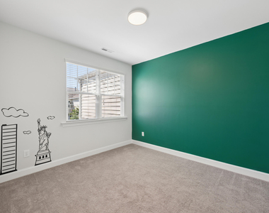 1306 Farm Pond Trail - Photo Thumbnail 24