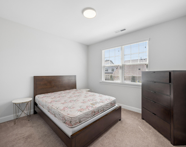 1306 Farm Pond Trail - Photo Thumbnail 23