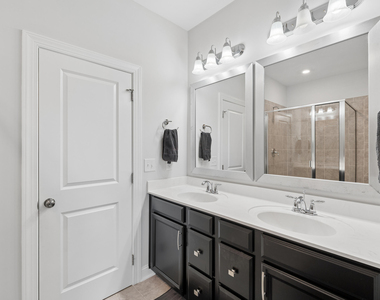 1306 Farm Pond Trail - Photo Thumbnail 30