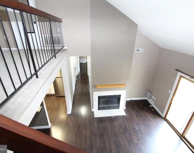 604 Ravens Crest Drive - Photo Thumbnail 6