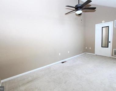 604 Ravens Crest Drive - Photo Thumbnail 18