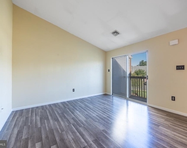 85 Pinewood Drive - Photo Thumbnail 7