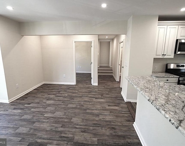 136 Morrison Avenue - Photo Thumbnail 9