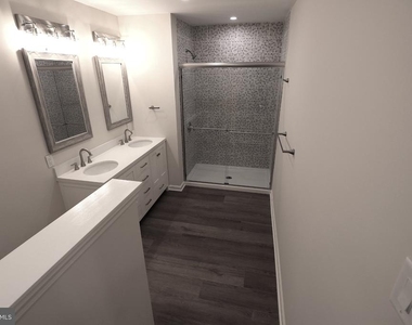 136 Morrison Avenue - Photo Thumbnail 15