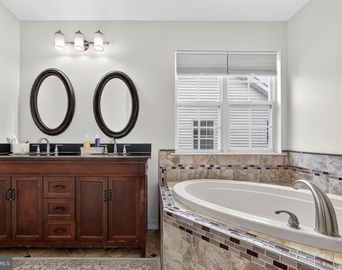 20 Vaccaro Road - Photo Thumbnail 18