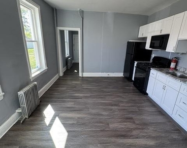 554 Pine Street - Photo Thumbnail 4