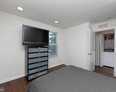28 Regency Court - Photo Thumbnail 16