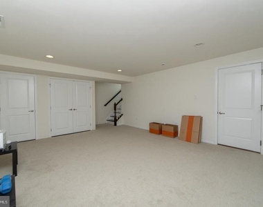 28 Regency Court - Photo Thumbnail 2