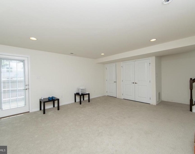 28 Regency Court - Photo Thumbnail 3