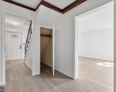 8 Holton Lane - Photo Thumbnail 15