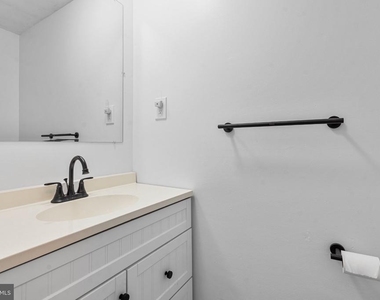 8 Holton Lane - Photo Thumbnail 31