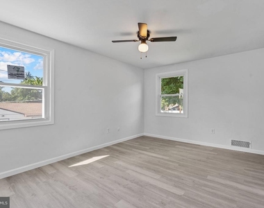 8 Holton Lane - Photo Thumbnail 26