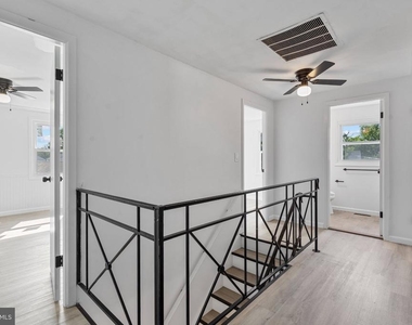 8 Holton Lane - Photo Thumbnail 19