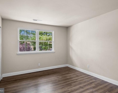 109 Eaves Mill Road - Photo Thumbnail 18