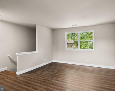109 Eaves Mill Road - Photo Thumbnail 8