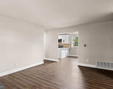 109 Eaves Mill Road - Photo Thumbnail 10