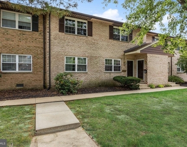 109 Eaves Mill Road - Photo Thumbnail 4
