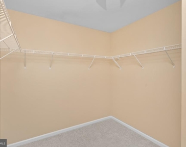 59 Greenbrook Dr - Photo Thumbnail 21