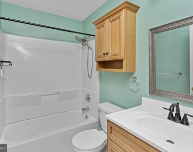 59 Greenbrook Dr - Photo Thumbnail 24