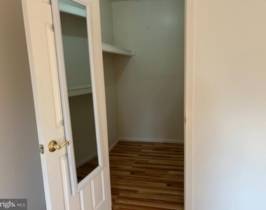 1904 Woodhollow Drive - Photo Thumbnail 10