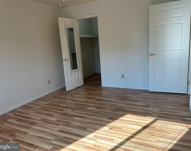 1904 Woodhollow Drive - Photo Thumbnail 8