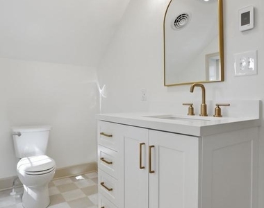 8805 Reichard Road - Photo Thumbnail 21