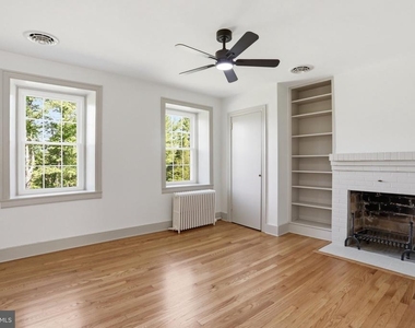 8805 Reichard Road - Photo Thumbnail 8